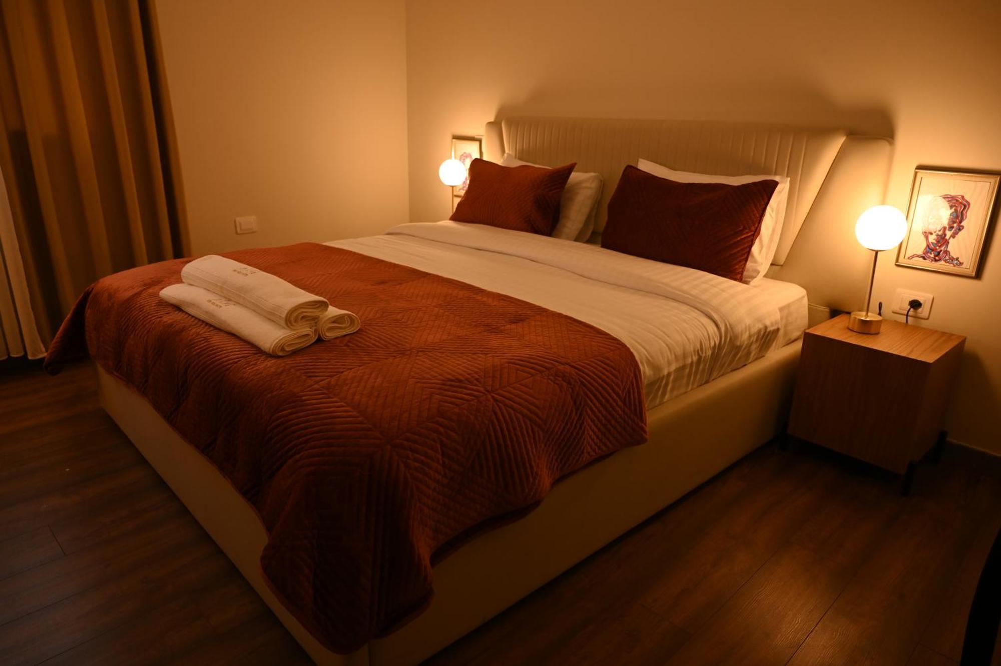 Niche Boutique Hotel Тирана Екстер'єр фото