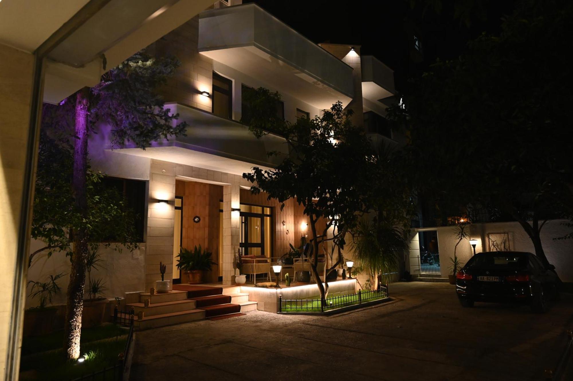 Niche Boutique Hotel Тирана Екстер'єр фото