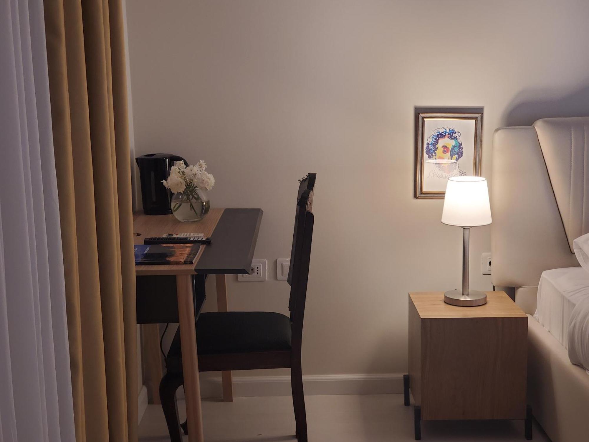 Niche Boutique Hotel Тирана Екстер'єр фото
